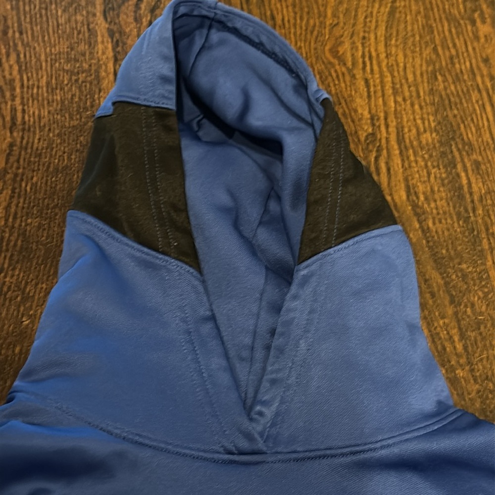 Nike Kids Blue Knicks Hoodie. Youth size medium - Picture 4 of 12